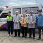 Foto bersama usai penyerahan bantuan (Istimewa)