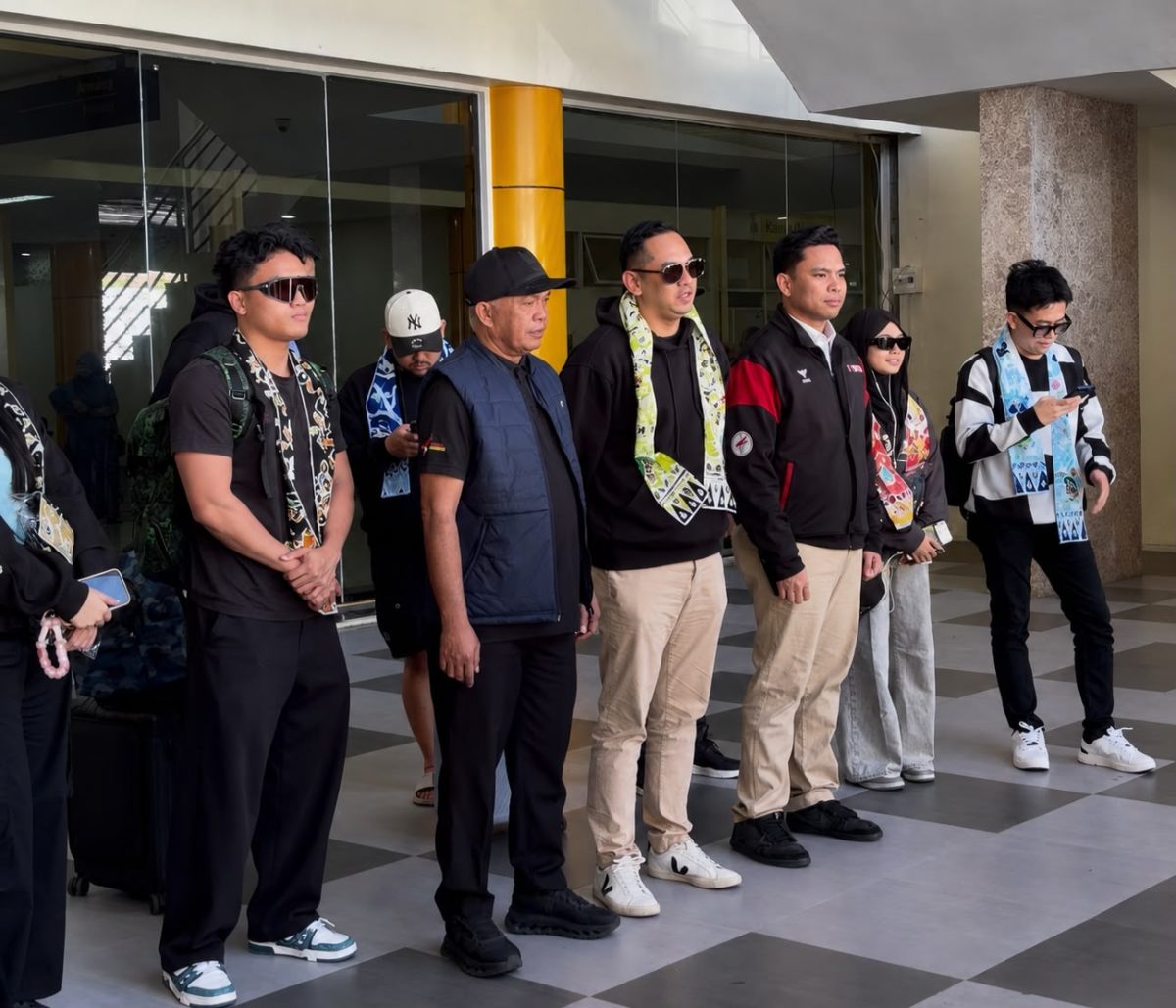 Ketum IESPA Nasional disambut dewan pembina E-Sport Malut, Nasri Abubakar dan Ketua IESPA Malut, Ananta Rizky Sidik (terasmu.id)