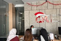 Korban yang datang melapor ke OJK Malut (Tim)